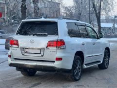 Photo of the vehicle Lexus LX