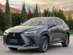 Photo of the vehicle Lexus NX