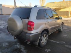 Сүрөт унаа Toyota RAV4