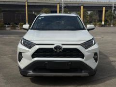 Сүрөт унаа Toyota RAV4