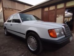 Photo of the vehicle Mercedes-Benz W124