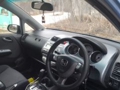 Photo of the vehicle Honda Fit