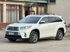 Photo of the vehicle Toyota Highlander