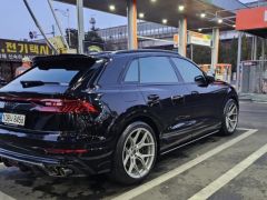 Сүрөт унаа Audi Q8