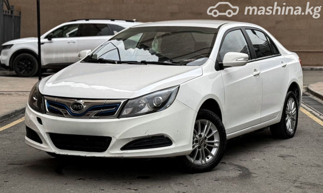 BYD E5