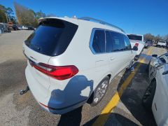 Photo of the vehicle BMW X7