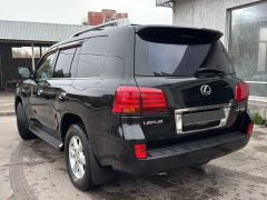 Photo of the vehicle Lexus LX