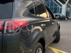 Сүрөт унаа Toyota RAV4