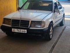 Фото авто Mercedes-Benz W124