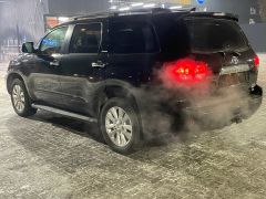 Сүрөт унаа Toyota Sequoia