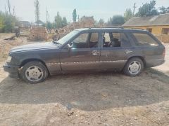 Сүрөт унаа Mercedes-Benz W124