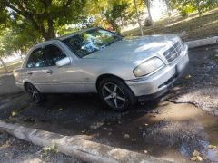 Сүрөт унаа Mercedes-Benz C-Класс