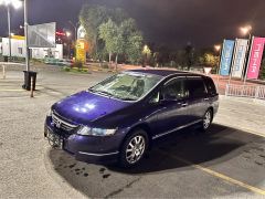 Photo of the vehicle Honda Odyssey