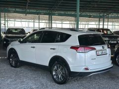 Сүрөт унаа Toyota RAV4