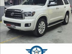 Сүрөт унаа Toyota Sequoia