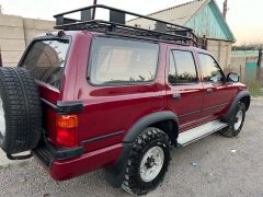 Photo of the vehicle Toyota Hilux Surf