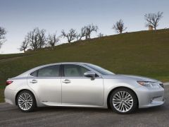 Photo of the vehicle Lexus ES