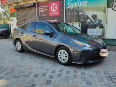 Фото авто Toyota Prius