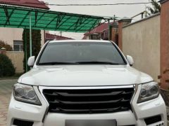 Photo of the vehicle Lexus LX