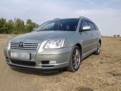 Сүрөт унаа Toyota Avensis