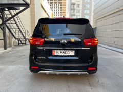 Photo of the vehicle Kia Carnival