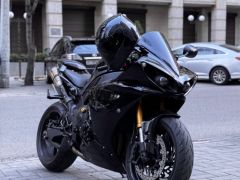 Photo of the vehicle Yamaha YZF 1000 R1