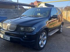 Photo of the vehicle BMW X5