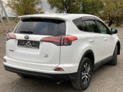 Сүрөт унаа Toyota RAV4