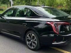 Фото авто Hongqi E-QM5