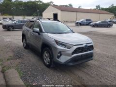 Сүрөт унаа Toyota RAV4