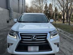 Photo of the vehicle Lexus GX