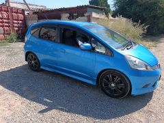 Фото авто Honda Fit