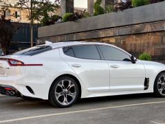 Сүрөт унаа Kia Stinger