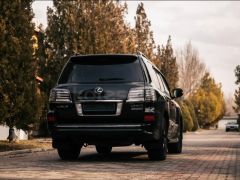 Photo of the vehicle Lexus LX