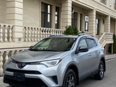 Сүрөт унаа Toyota RAV4