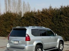 Photo of the vehicle Lexus GX