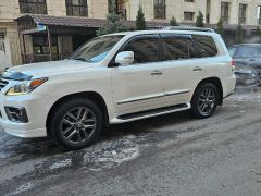 Photo of the vehicle Lexus LX