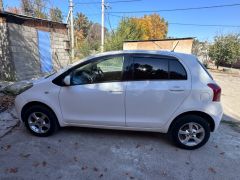 Сүрөт унаа Toyota Vitz