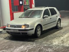 Фото авто Volkswagen Golf