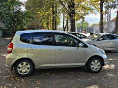 Photo of the vehicle Honda Fit