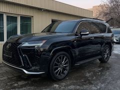 Photo of the vehicle Lexus LX