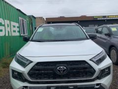 Сүрөт унаа Toyota RAV4