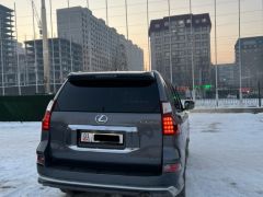 Photo of the vehicle Lexus GX