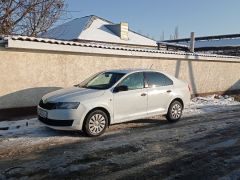 Сүрөт унаа Skoda Rapid