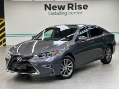 Photo of the vehicle Lexus ES