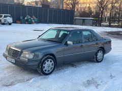 Photo of the vehicle Mercedes-Benz W124