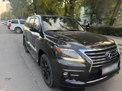 Photo of the vehicle Lexus LX