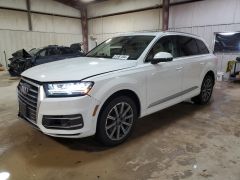 Сүрөт унаа Audi Q7