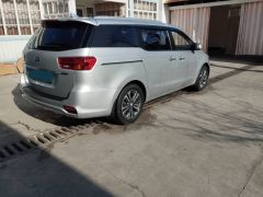 Photo of the vehicle Kia Carnival