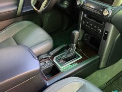 Сүрөт унаа Toyota Land Cruiser Prado